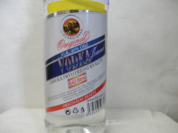 Likérka Drak_Orig. Vodka Jemná 0,42 l.JPG