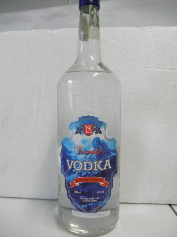 Lugaro_Tatranská Vodka 1 l.JPG