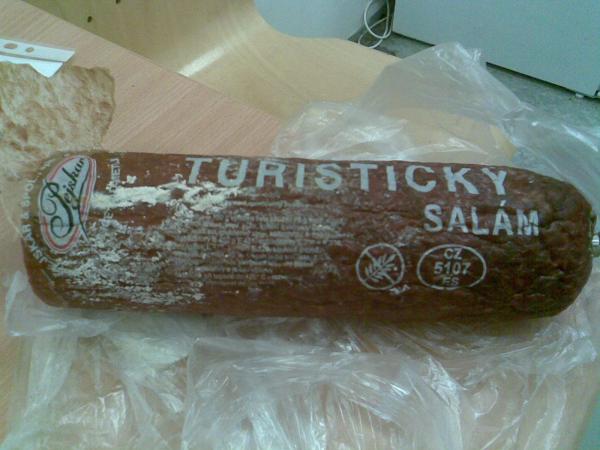 Turisticky salam_Tesco_Ceske Budejovice.jpg