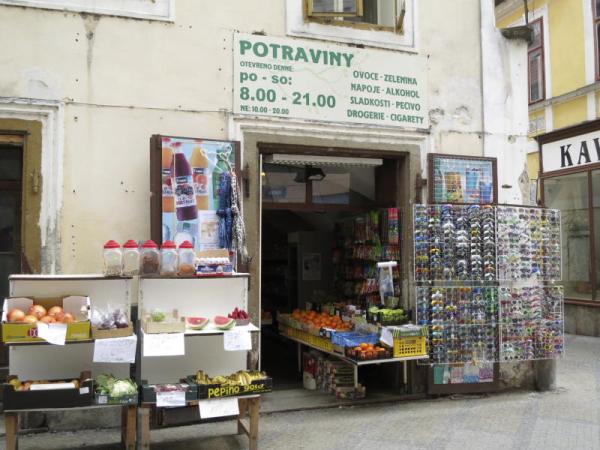 Sklad potravin_Jindrichuv Hdc_02.JPG