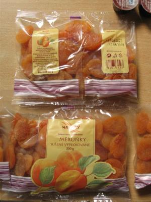 apricot1.jpg