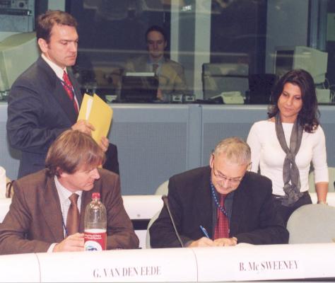 On behalf of the European Commission signed the agreement Guy Van den Eede