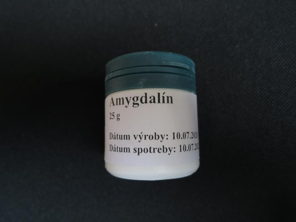 1 Amygdalin_01.jpg